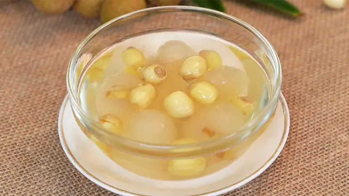 Cách Làm Chè Hạt Sen Thơm Ngon Chuẩn Vị Tại Nhà