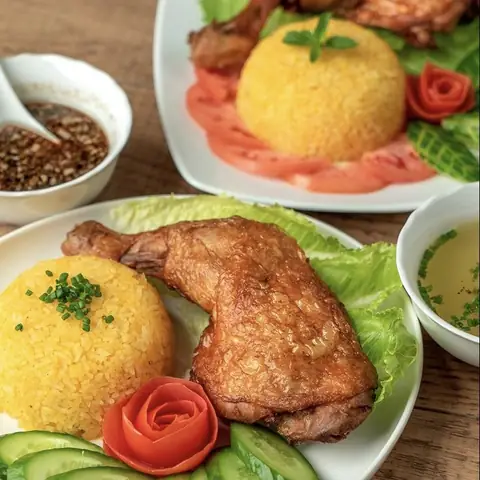 Review Quán Cơm Chiên Gà Xối Mỡ Minh Thư Tân Phước Khánh