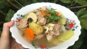 Đuôi Bò Hầm Măng Tươi