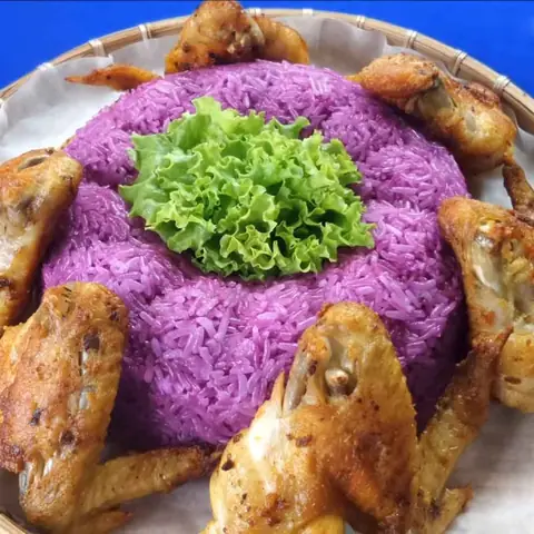 Gà Chiên Ăn Với Xôi