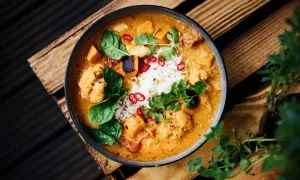 Gà Xào Nước Cốt Dừa