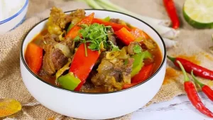 Gân Bò Nấu Cà Ri