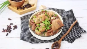 Giò Heo Hầm Đậu Đỏ