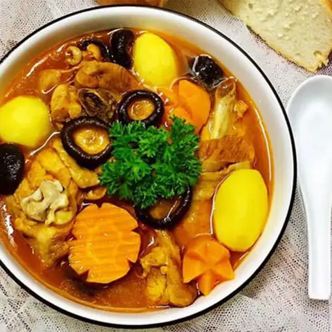 Cách Nấu Lẩu Gà Nấu Nấm Thanh Ngọt Chuẩn Vị Nhà Làm
