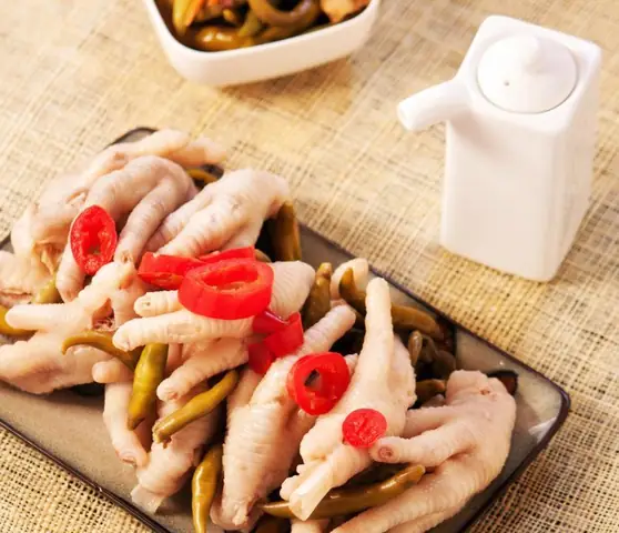 Cách Làm Chân Gà Ngâm Giấm Giòn Ngon Chuẩn Vị