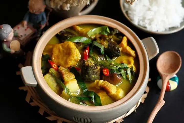 Làm Lươn Om Hoa Chuối