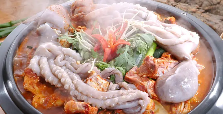 Review Lẩu Bạch Tuộc Hàn Quốc: Đánh Giá Toàn Diện Từ A Đến Z