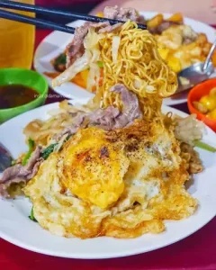 Mì Xào Bò Ga Xe Lửa