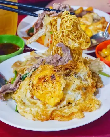 Mì Xào Bò Ga Xe Lửa