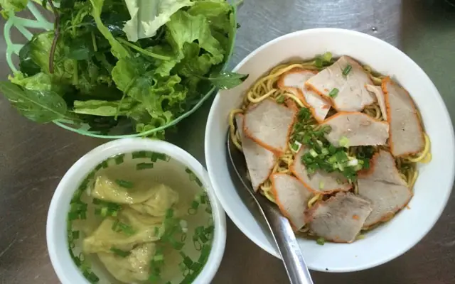 Đánh Giá Chi Tiết Quán Ăn Mì Xíu Ngô Gia Tự Đà Nẵng