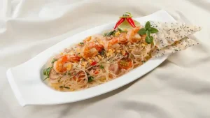 Hướng Dẫn Chi Tiết Cách Làm Miến Xào Hải Sản Kiểu Thái Chuẩn Vị Nhà Hàng