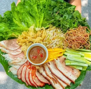 Món Bún Cuốn Thịt Heo