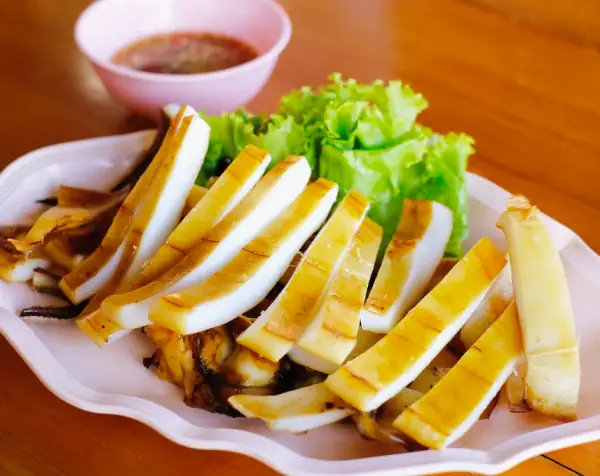 Cách Nướng Mực Một Nắng Bằng Cồn Chuẩn Vị
