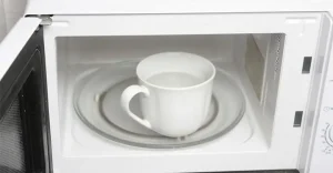 Nấu Nước Sôi Bằng Lò Vi Sóng: Hướng Dẫn An Toàn & Mẹo Vàng