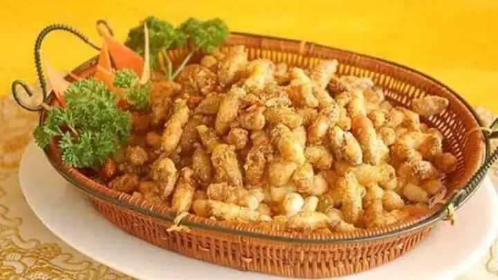 Nhộng Ong Xào Sả Ớt