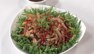 Nộm Rau Mầm Thịt Bò