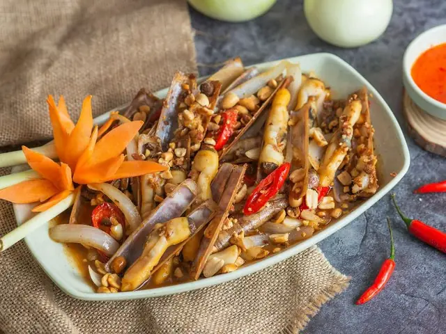 Ốc Móng Tay Xào Sate