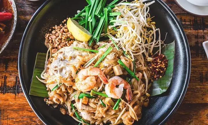 Pad Thái Là Món Gì? Tất Tần Tật Từ Lịch Sử Đến Cách Nấu