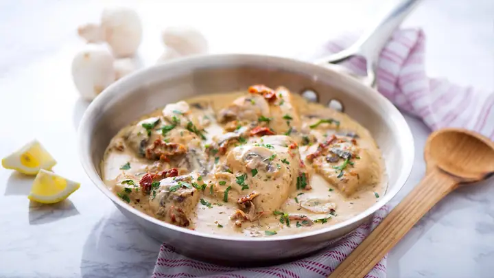 Cách Làm Gà Nấm Kem – Pollo Con Champiñones Y Crema Tại Nhà