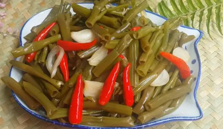 Rau Muống Ngâm Dấm Đường