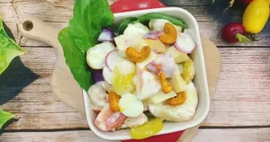 Cách Làm Salad Trái Cây Sữa Chua Tại Nhà: Nguyên Liệu & Bí Quyết