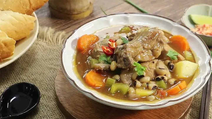 Hướng Dẫn Chi Tiết Cách Làm Sườn Heo Nấu Đậu Trắng Thơm Ngon, Bổ Dưỡng