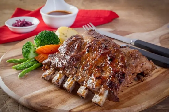 Phân Biệt Sườn Non Và Sườn Già: Bí Quyết Chọn Đúng Cho Món Ăn