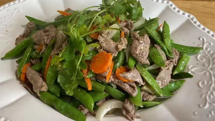 Thịt Bò Nấu Đậu Hà Lan