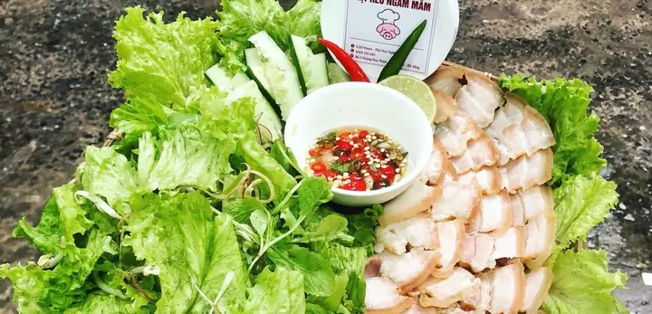 Thịt Heo Ngâm Mắm Cuốn Bánh Tráng Thịt Heo Ngâm Mắm Cuốn Bánh Tráng