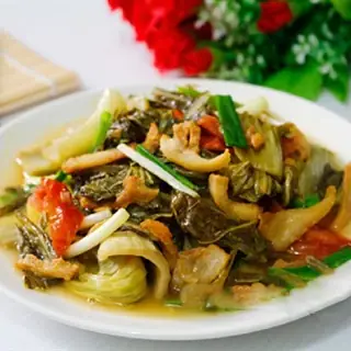 Cách Làm Dưa Chua Xào Tóp Mỡ Đúng Cách: Món Ăn Vặt Đậm Đà, Đưa Cơm Tuyệt Hảo