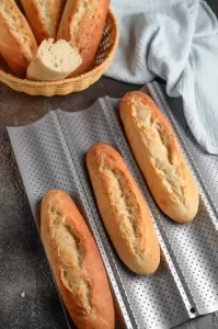 Vietnamese Crusty Bread Roll Recipe